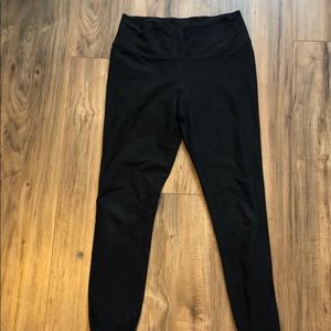 Black Nike leggings